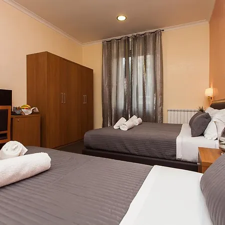 Guest's Heaven Πανσιόν 4*